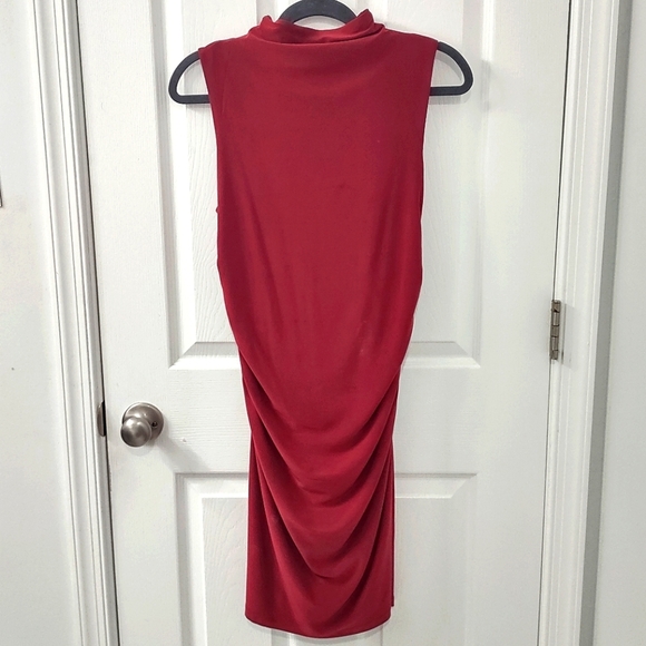 Express Mock Neck Sleeveless Ruched Mini Dress in Ruby Red Berry Bon Bon Size M - Picture 2 of 14